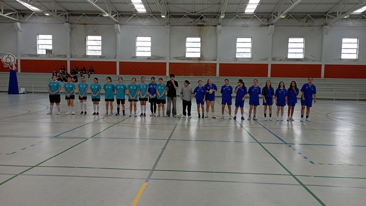 Equipa Futsal Juvenis Femininos em Bom Plano