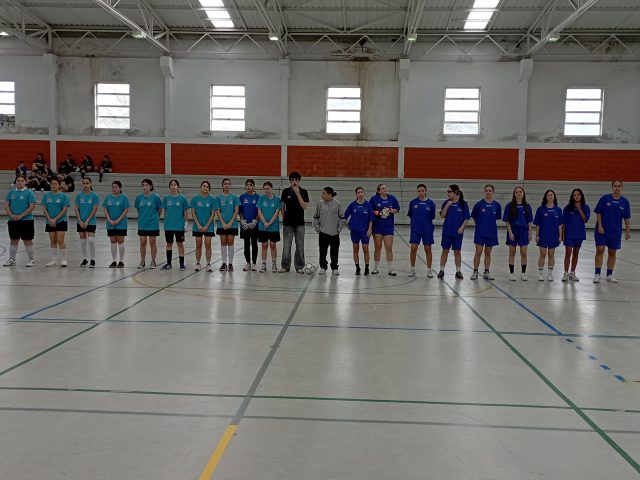 Equipa Futsal Juvenis Femininos em Bom Plano