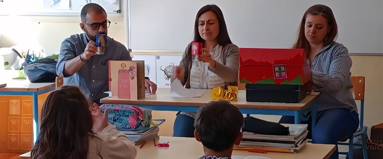 EB de Souto Redondo | A “Menina de Papel” encantou os alunos do 1.º ano