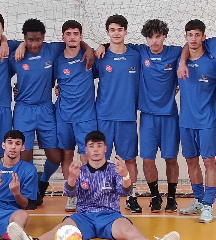 Equipa de Futsal Juvenis Masculinos: Dois jogos, duas vitórias e apuramento para a Final Four | Desporto Escolar